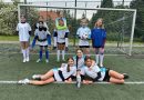 Dziewczęta i Chłopcy wzięli udział w zawodach sportowych w piłce nożnej