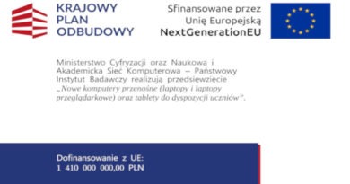 Nasza szkoła z otrzymanym sprzętem w ramach KPO